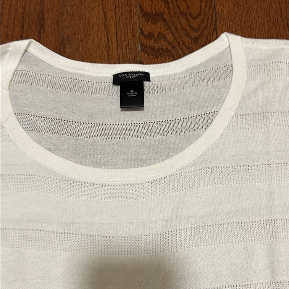 Ladies size XL lightweight white long sleeve Ann Taylor pullover sweater - Picture 7 of 12